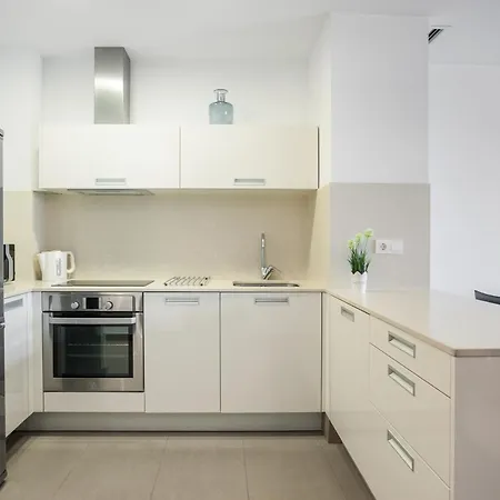 Flateli Navas 2-2 Apartman Barcelona